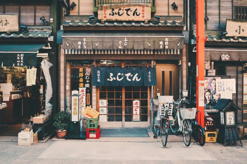 The Ultimate Guide to Japan: 5 Destinations That Will Make You Want to Visit | TravelAxis The Ultimate Guide to Japan: 5 Destinations That Will Make You Want to Visit
