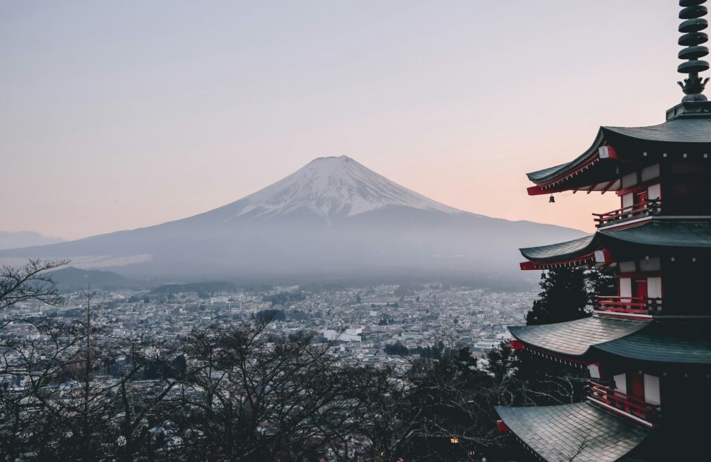 The Ultimate Guide to Japan: 5 Destinations That Will Make You Want to Visit | TravelAxis The Ultimate Guide to Japan: 5 Destinations That Will Make You Want to Visit