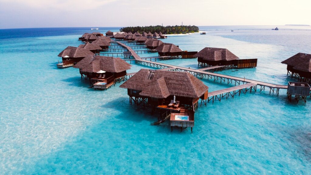 Complete Guide to Maldives Trip (Budget + Luxury vs Cheap Options)